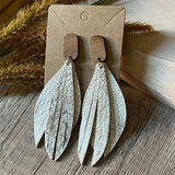 Beeautiful earrings 🐝