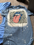 Tongue tee