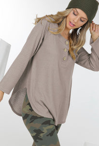 Waffle top with button accent