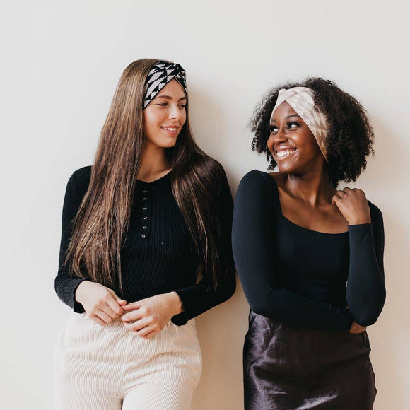 Western Wide Twist Knit Headband: Cream
