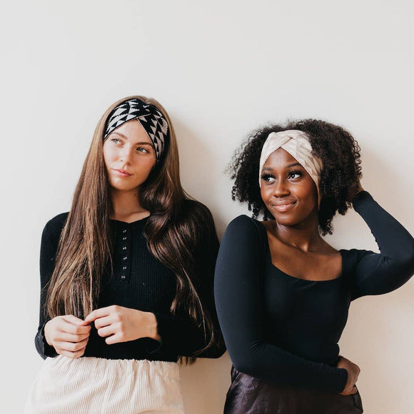 Western Wide Twist Knit Headband: Black/Cream